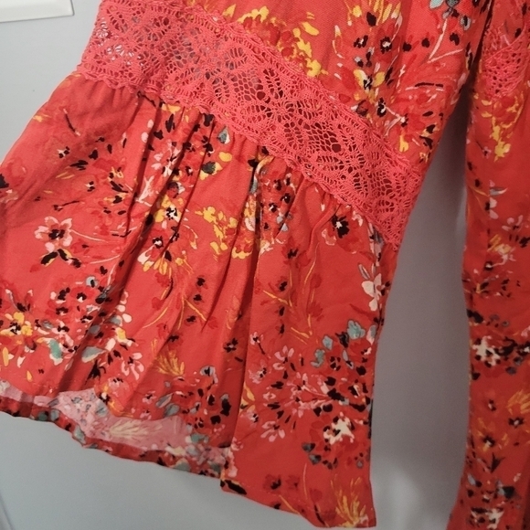 Torrid Orange Floral Bell Sleeve Blouse NWT - Picture 5 of 14